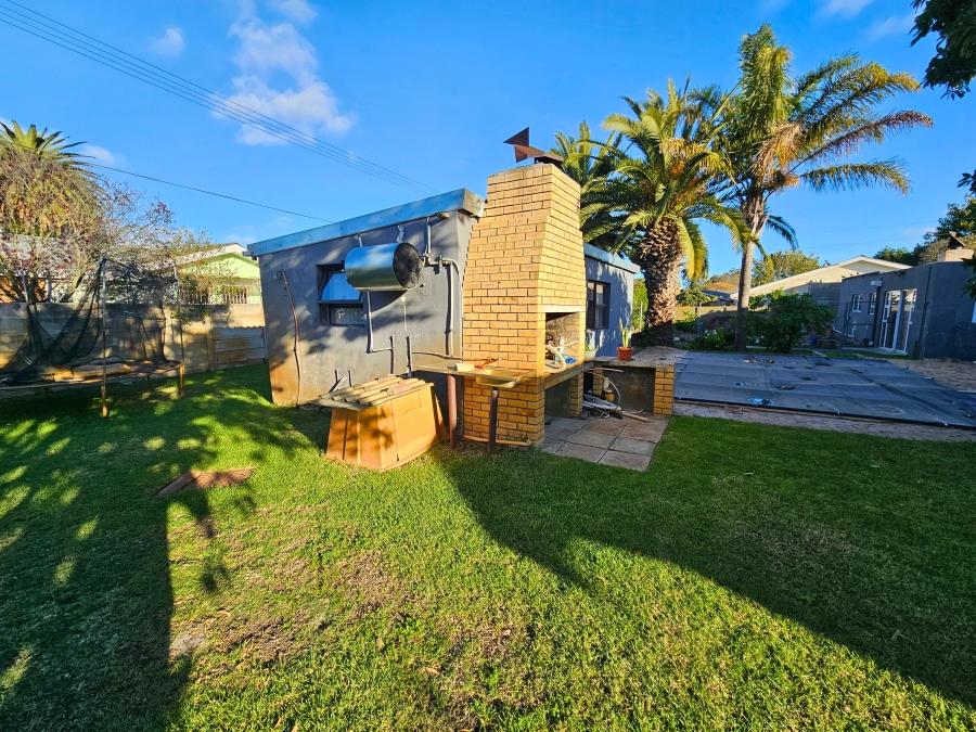 To Let 1 Bedroom Property for Rent in Soneike Western Cape